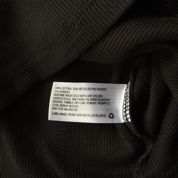 Black Ribbed Tank Top - Picture 4 of 4